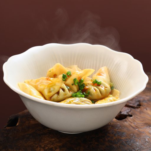 Schweinefleisch-Wontons in rotem Chiliöl