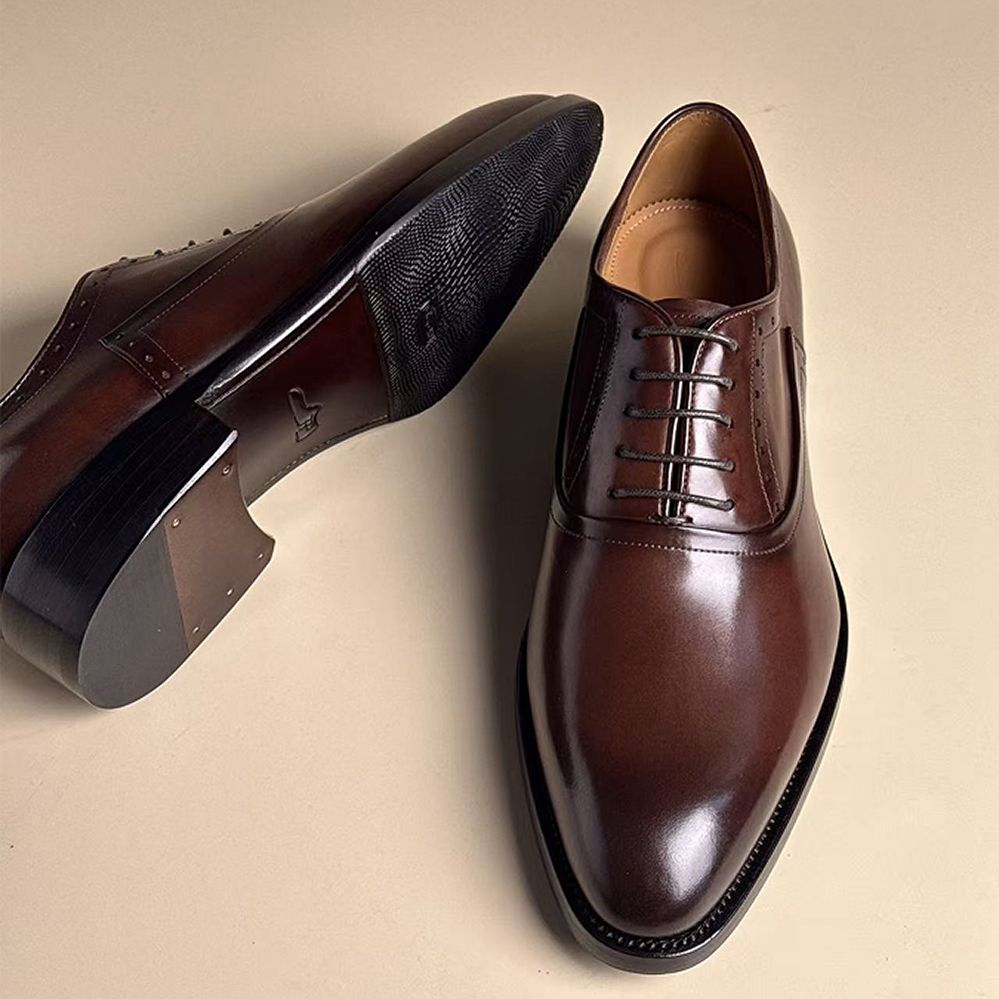 Small Round-Toe Five-Eyelet Oxford Shoes | Caramel Handmade Goodyear Welted (In Stock)