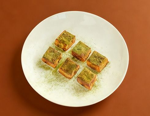 Hot Dish: Crispy Duck Stuffed with Glutinous Rice (6 Pieces)