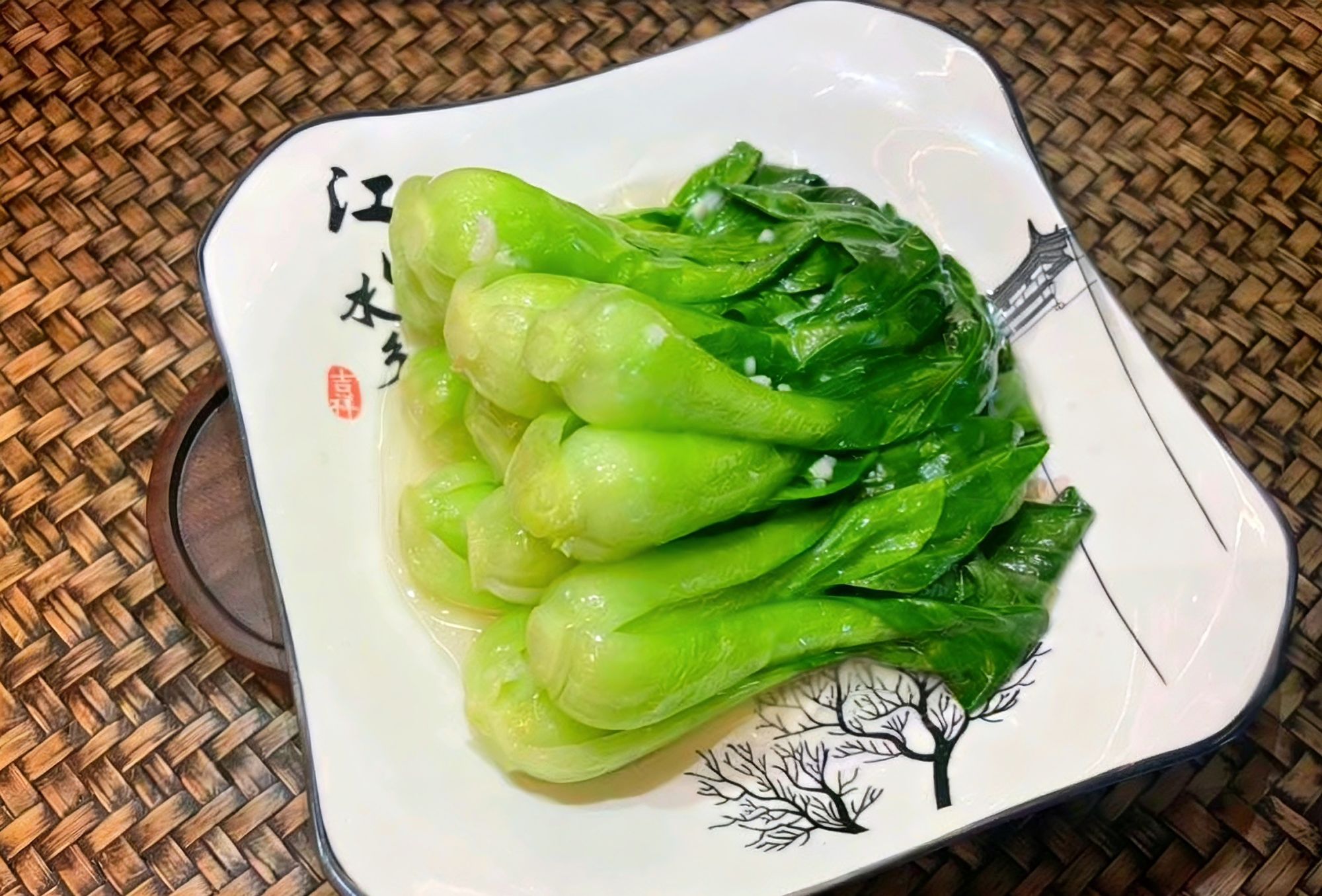 Hot Dish: Seasonal Shanghai-Style Greens