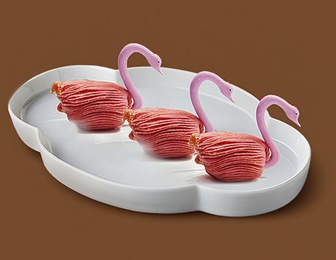 Swan-Shaped Crispy Pastry