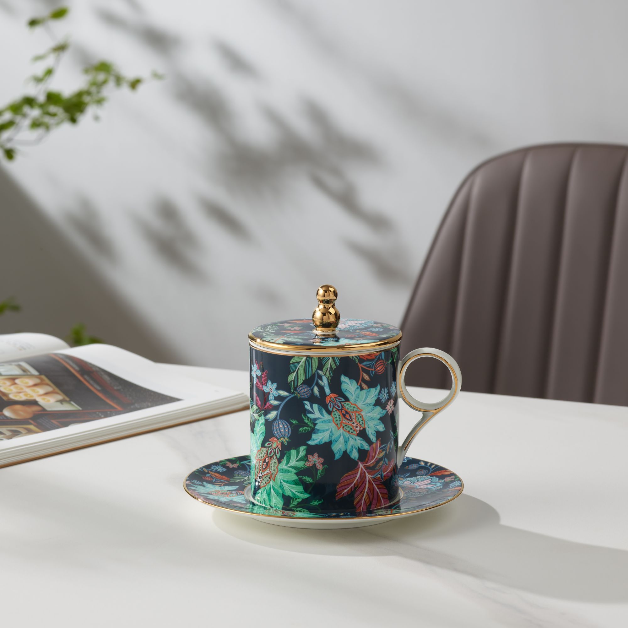 Happiness Garden – Clarence Palace Paisley Garden 350 ml Magnesia-Reinforced Porcelain Lidded Cup (3-Piece Set)