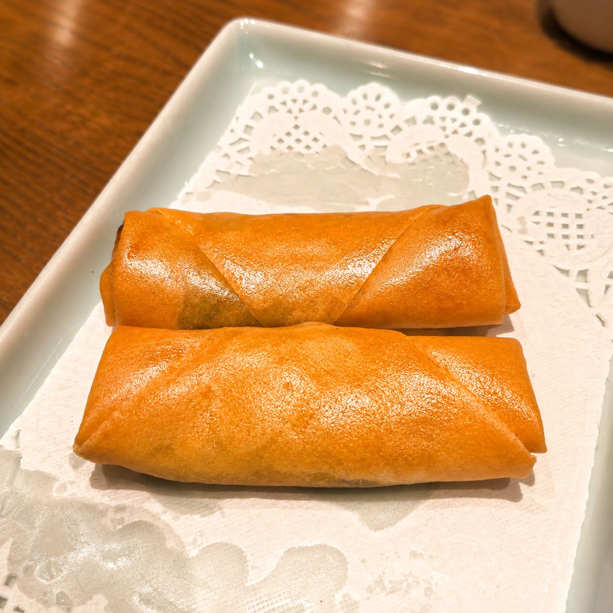Spring Rolls with Vegetable & Pork (2 Pieces)