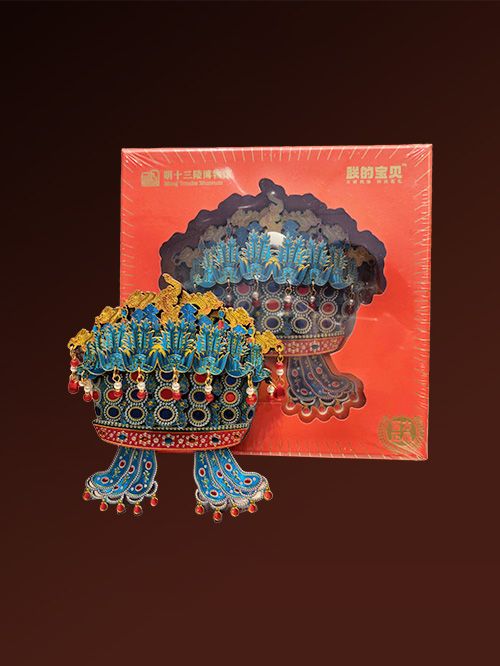 Wooden Replica of Xiaoduan Empress’s Nine-Dragon Nine-Phoenix Crown
