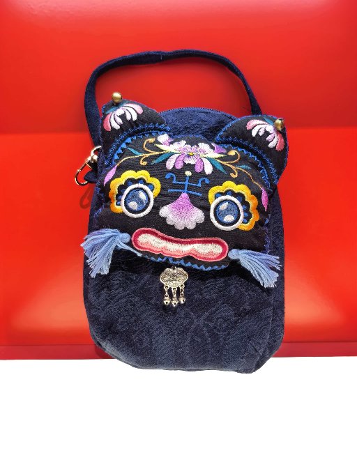 Shibadong Cute Tiger Phone Bag