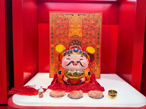 Chinese Colored Sculpture God of Wealth, a lucky fortune-bringing gift