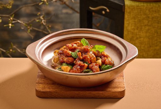 Three-Cup Chicken with Basil in a Clay Pot