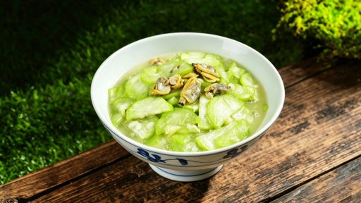 Garlic Stir-Fried White Luffa