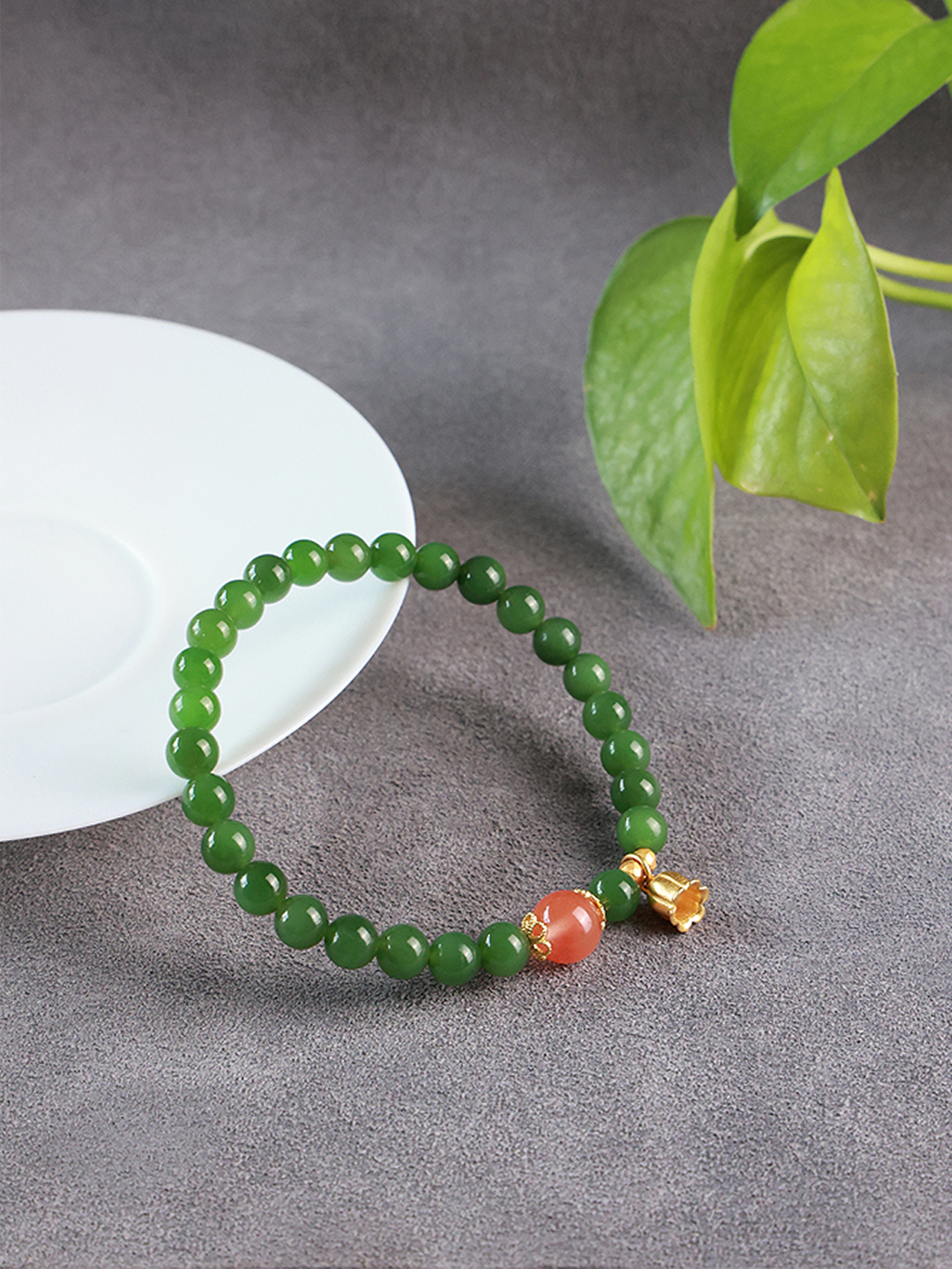 Scarlet Trumpet · Hetian Jade Bracelet