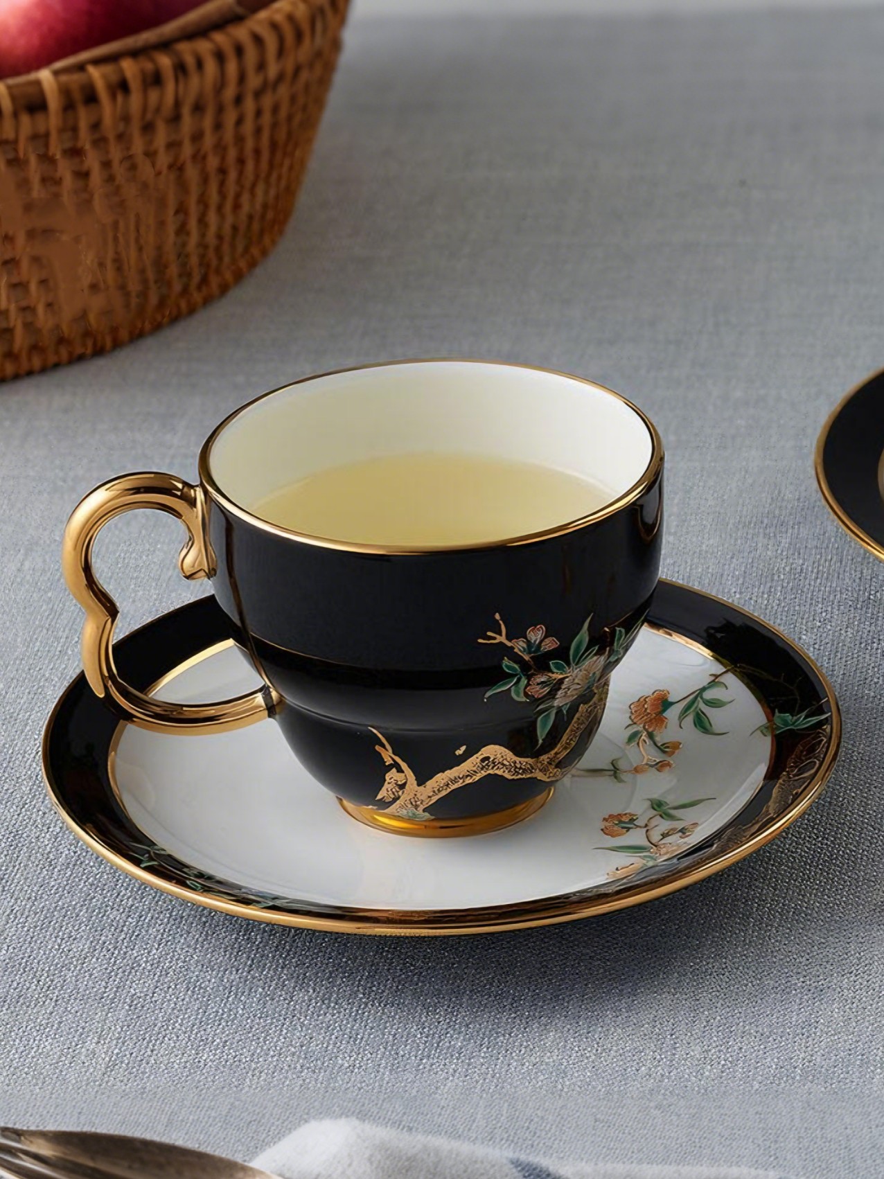 Madam Porcelain – Pomegranate Home 2‑Piece Tea and Coffee Cup Set (160ml)