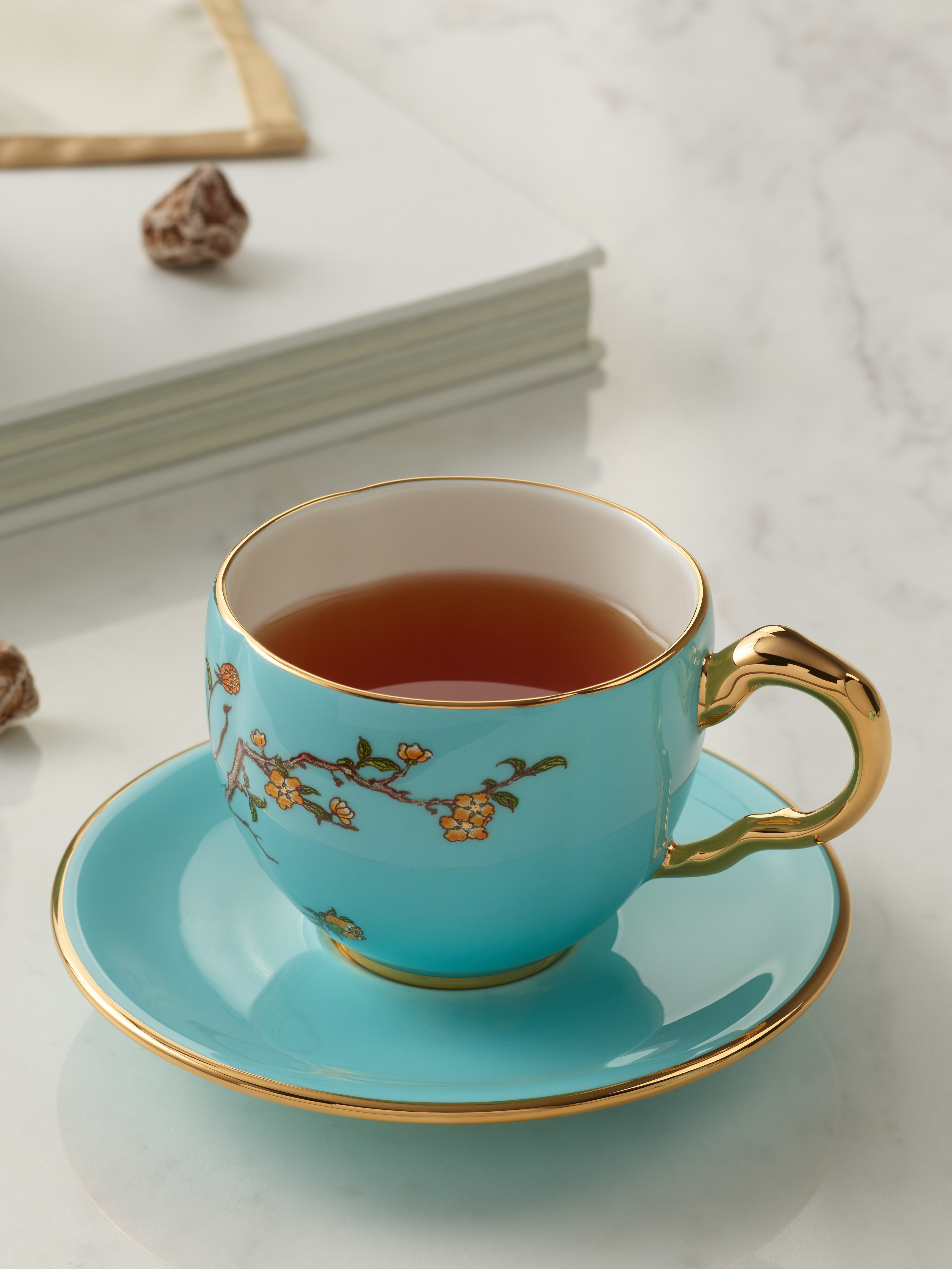 Chinese Porcelain Tea Cup Set