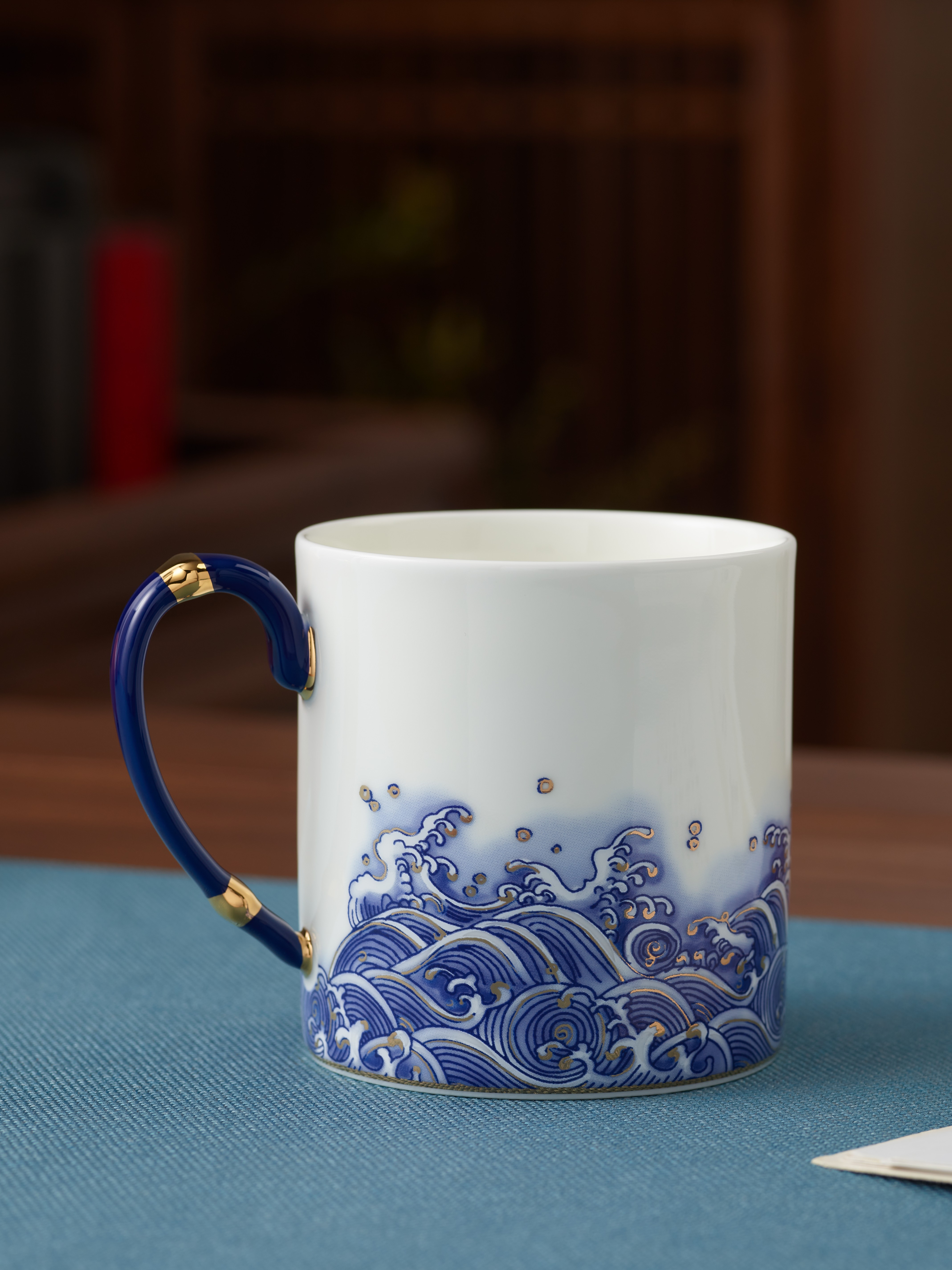 "Gentleman Porcelain – Pearl of the Sea" Mug (350ml)
