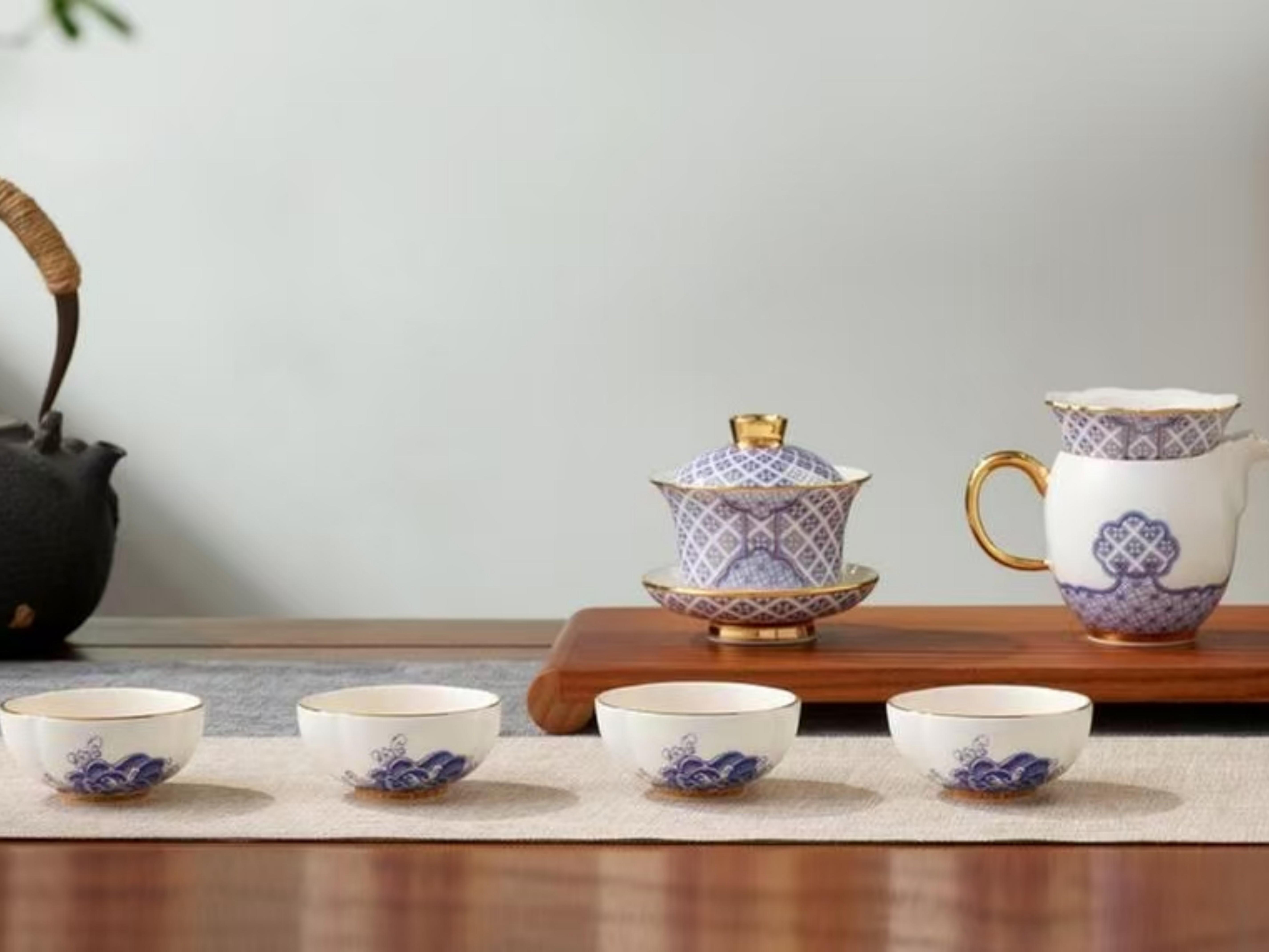 "Gentleman Porcelain – Universal Peace" 9-Piece Tea Set (for 4 persons)